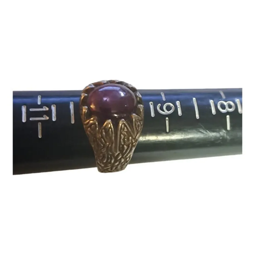 Hand made .925 silver ring with‎ a star ruby 10
